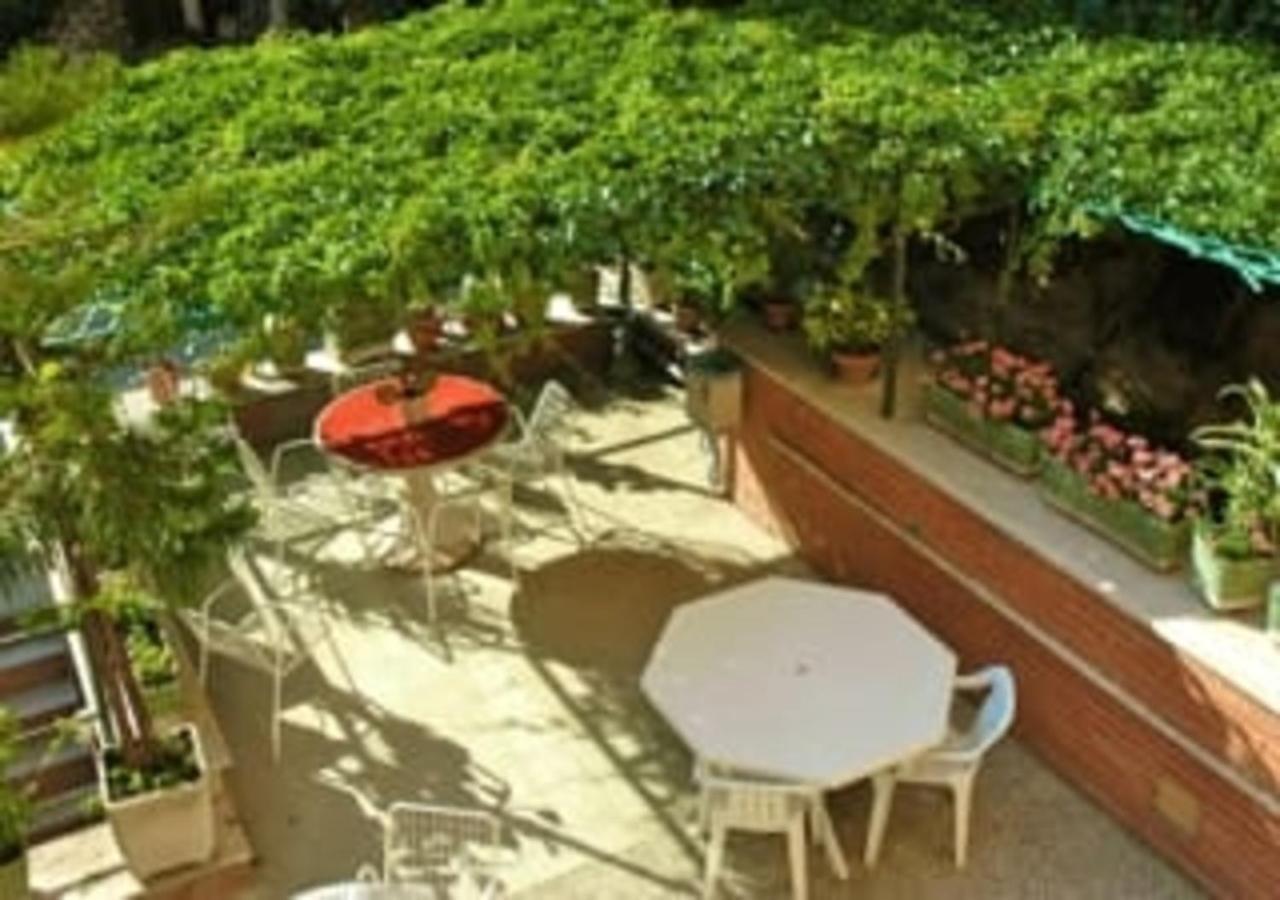 Bed and Breakfast Suore Concezioniste Missionarie - Carmen Salles Roma Exterior foto