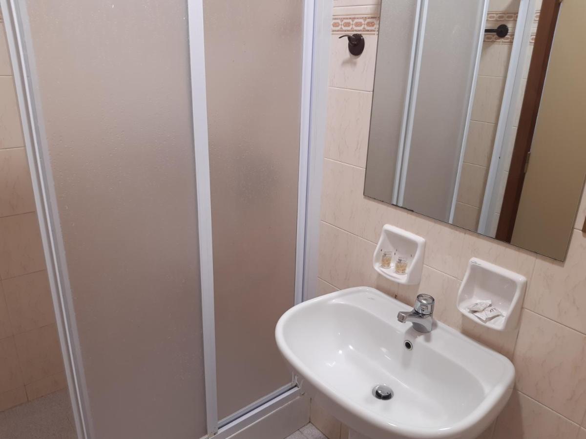 Bed and Breakfast Suore Concezioniste Missionarie - Carmen Salles Roma Exterior foto