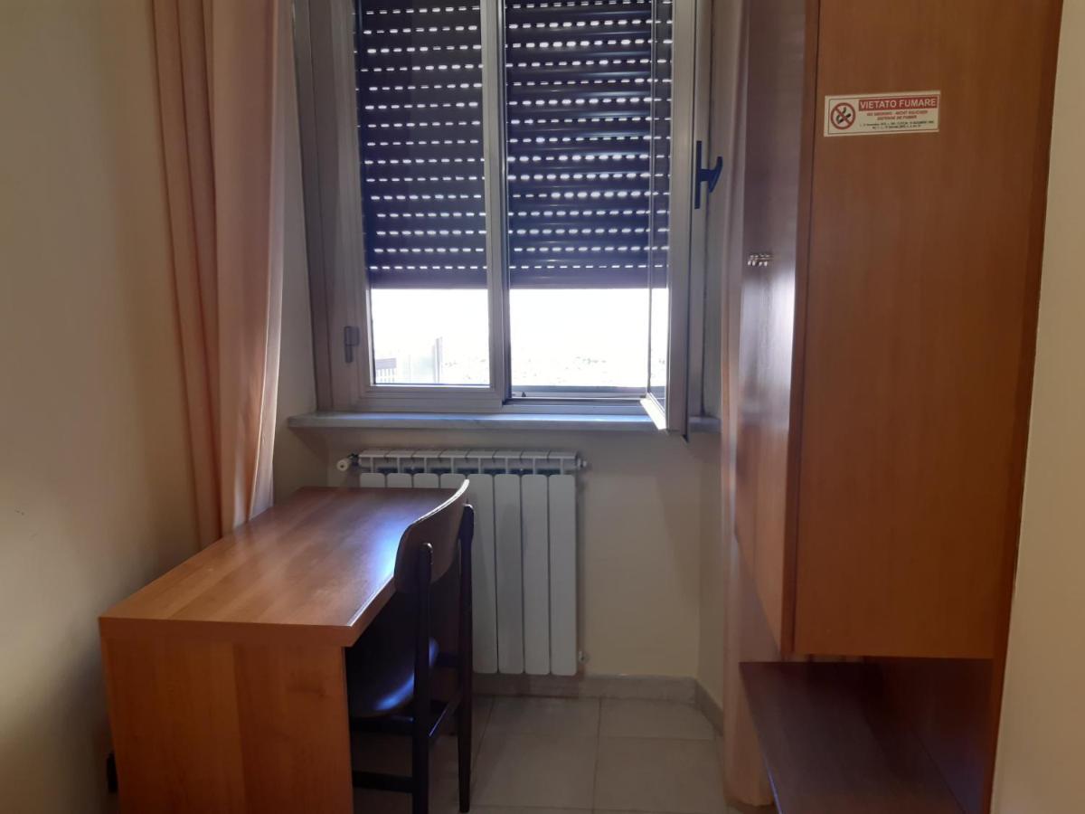 Bed and Breakfast Suore Concezioniste Missionarie - Carmen Salles Roma Exterior foto