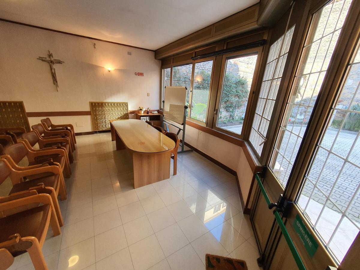 Bed and Breakfast Suore Concezioniste Missionarie - Carmen Salles Roma Exterior foto