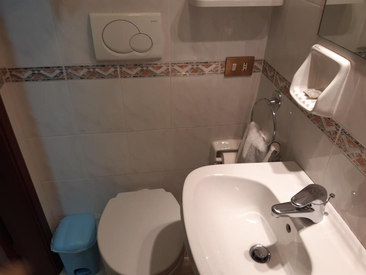 Bed and Breakfast Suore Concezioniste Missionarie - Carmen Salles Roma Exterior foto